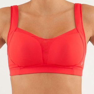 Lululemon Tata Tamer, 34DD